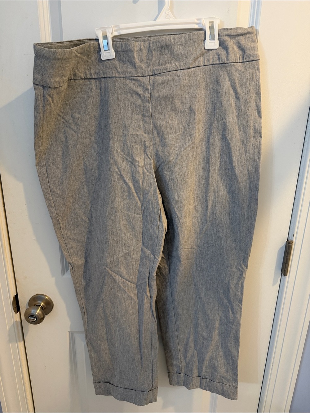 Tribal Gray Pull-On Cropped Dress Capris